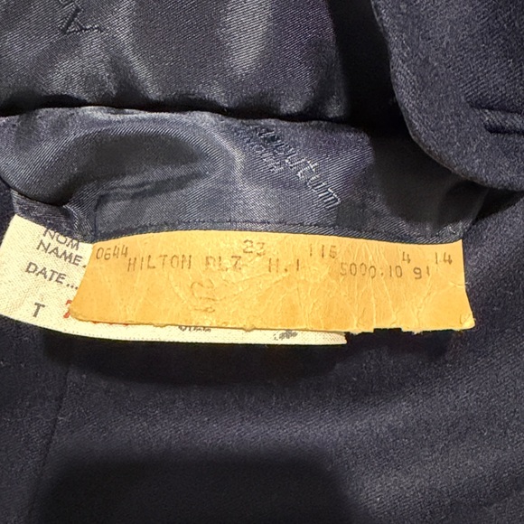 AQUASCUTUM custom tailored vintage blazer. - Picture 10 of 11